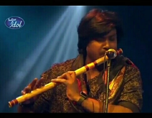 Paras Nath shares a #throwback clip where he is playing the flute and mesmerising